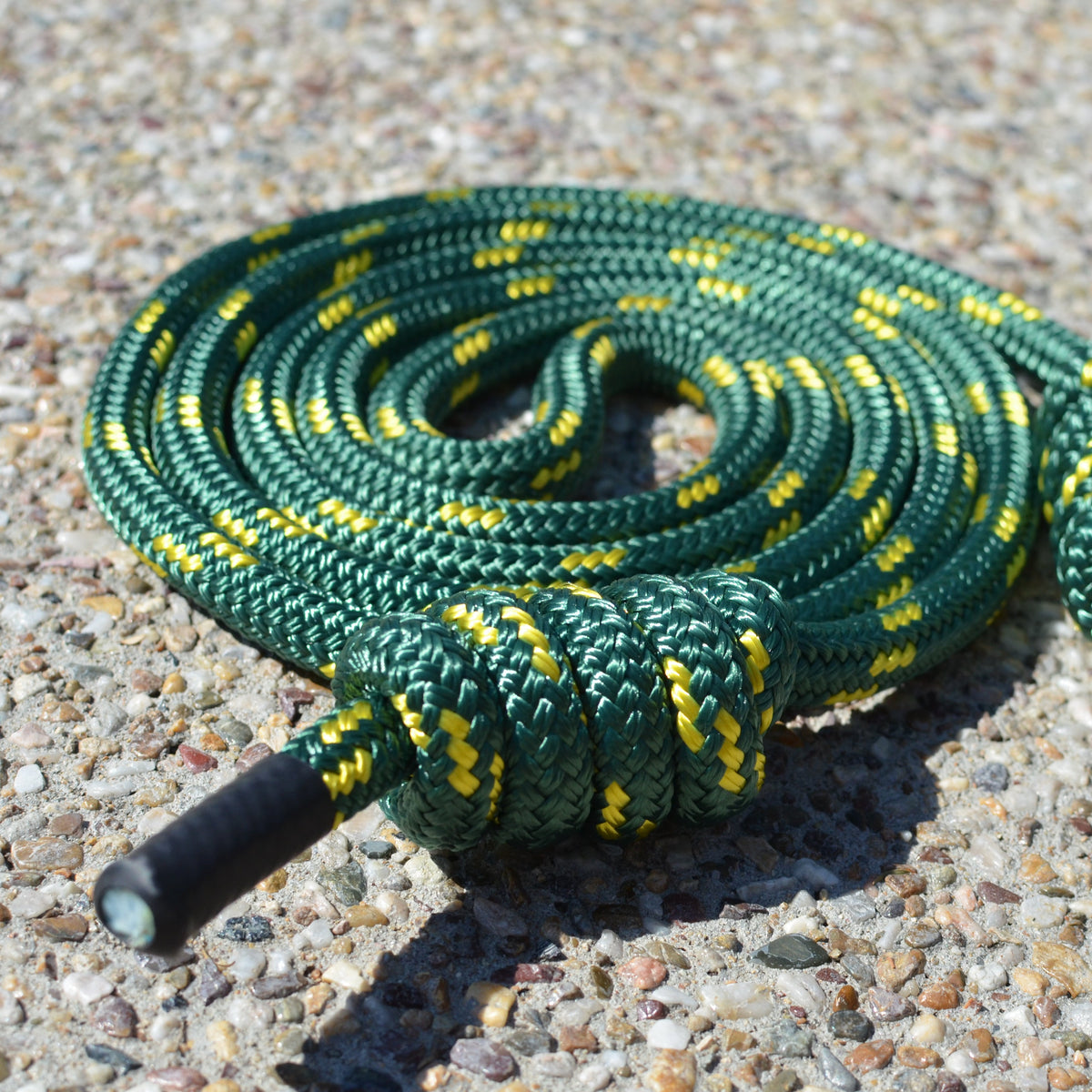 Close up of 14mm flow rope in vibrant green and yellow marine grade rope for rope flow mobility and coordination training.